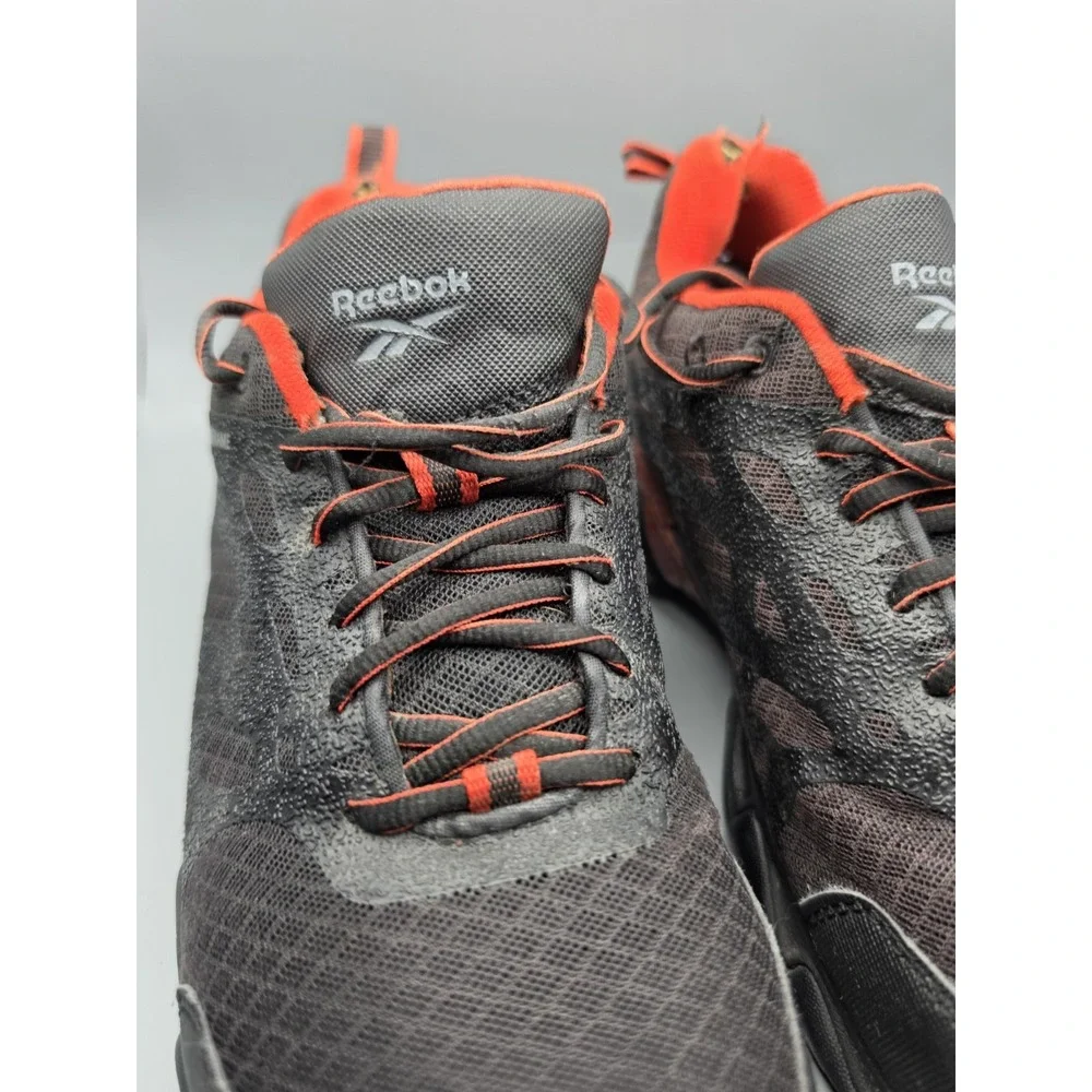 Reebok Work RB1061 Men's 9.5 M Safety Shoes SD10 Slip Resistant Black Red